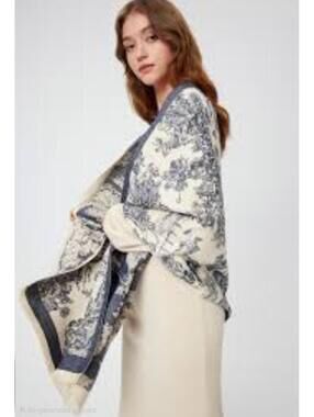 ider Elegant Cream and Navy Blue Scenic Print Shawl Wrap